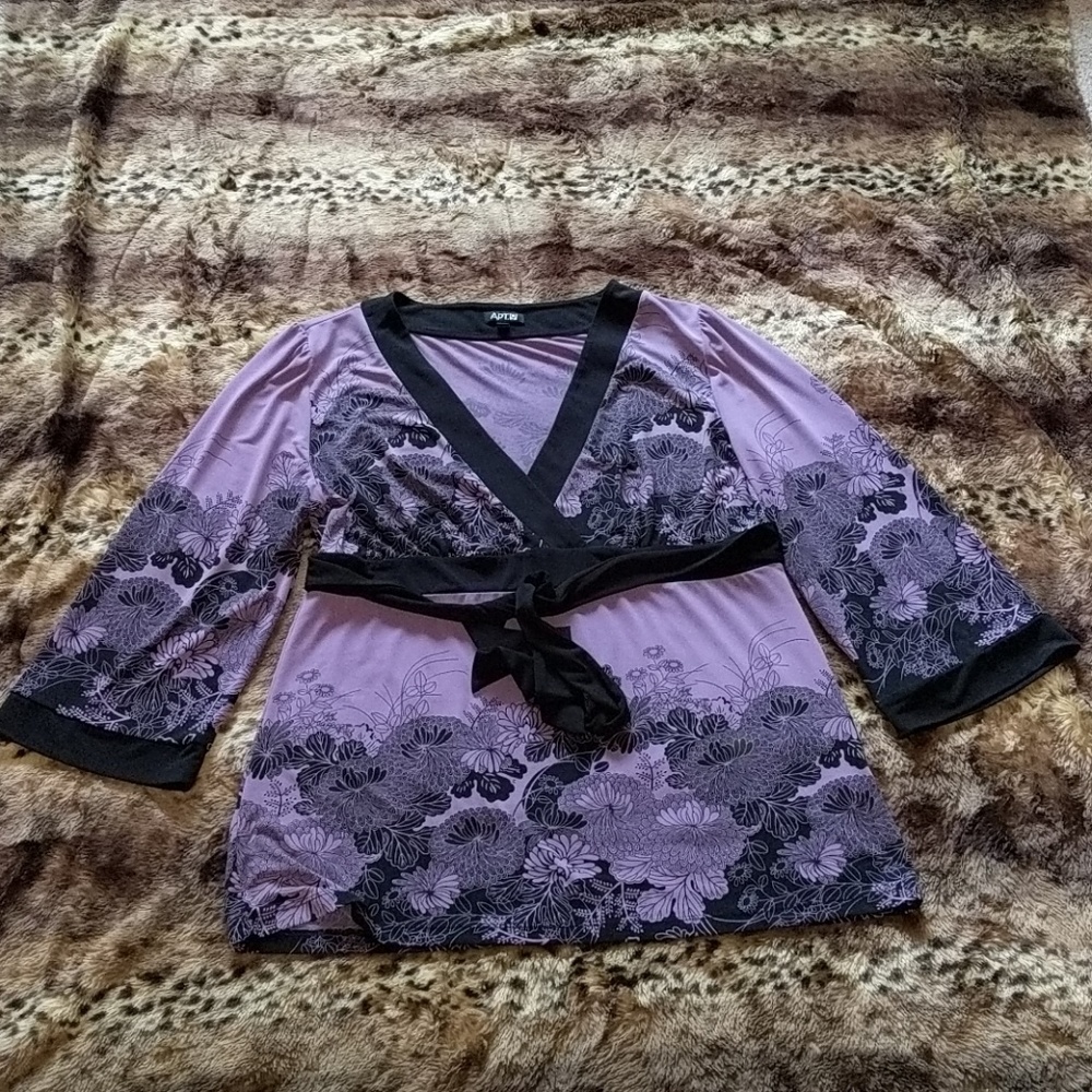 3/4 sleeve dress shirtbwith tied waist